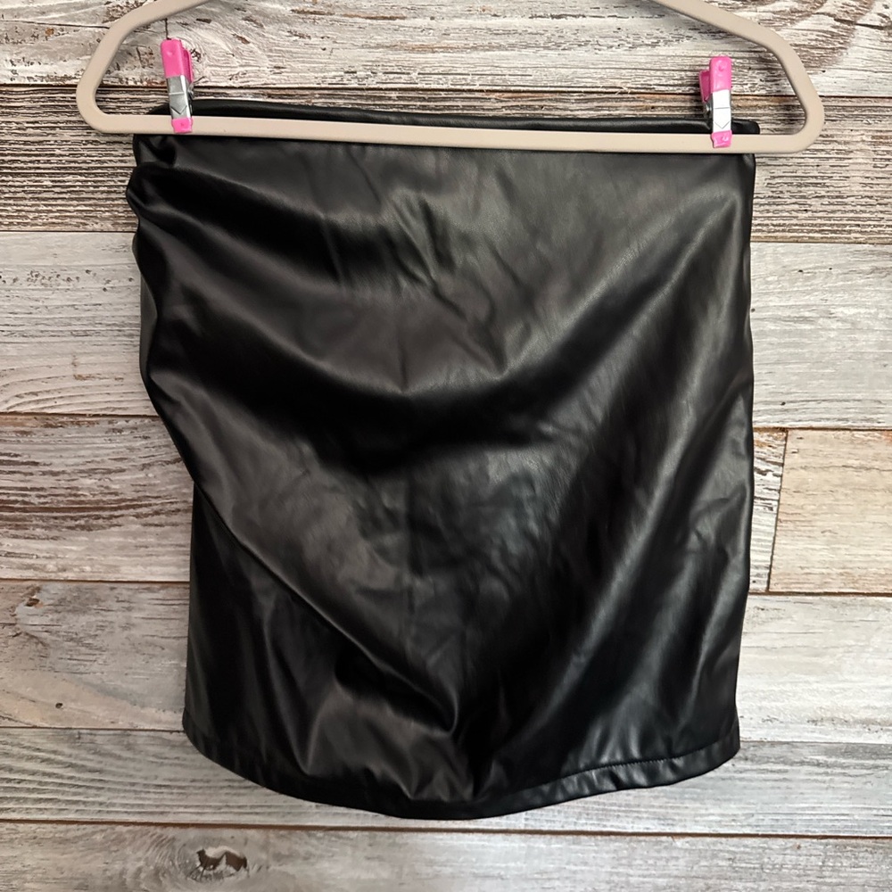 SHEIN Black Faux Leather Pencil Skirt - Picture 3 of 5